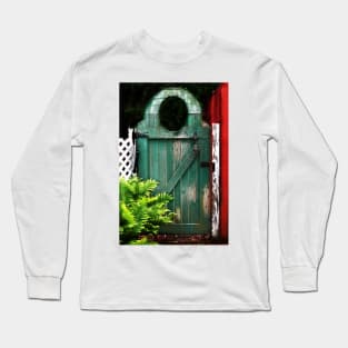 GREEN GARDEN GATE Long Sleeve T-Shirt